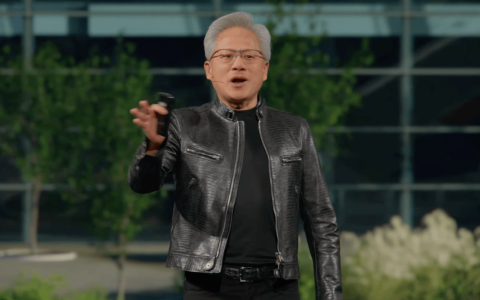 英伟达掀桌，Windows 终于迎来真 AI PC