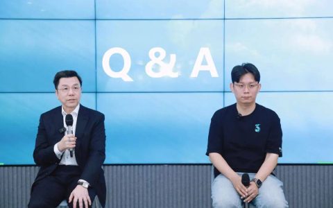 「没了李开复，零一万物还有什么？」一个敢问一个敢答