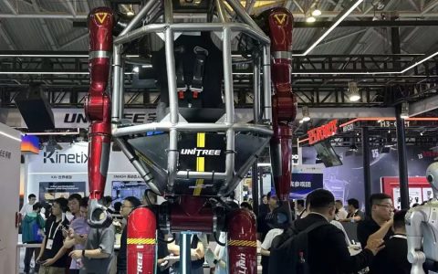 2026 WAIC收官：满场AI新物种背后，藏着物理 AI 的终局线索